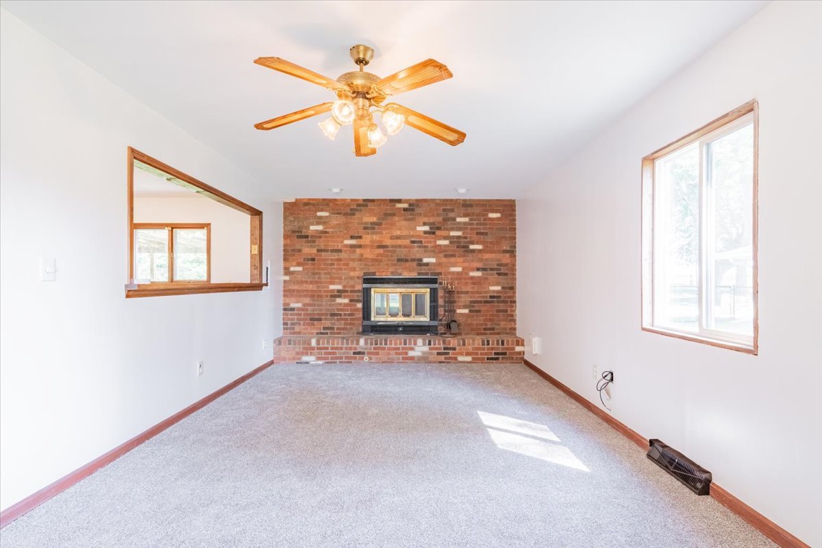 436 Standish Drive, Bloomington, IL 61704