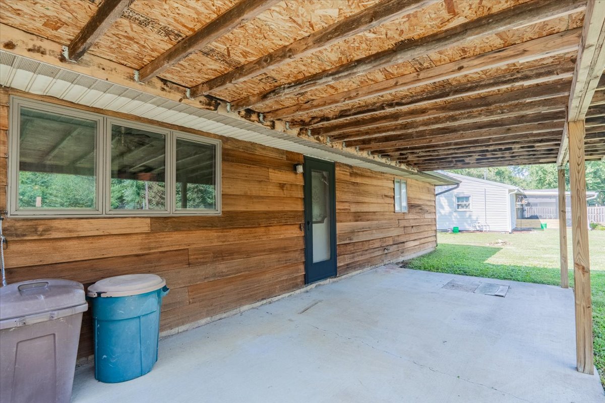 436 Standish Drive, Bloomington, IL 61704