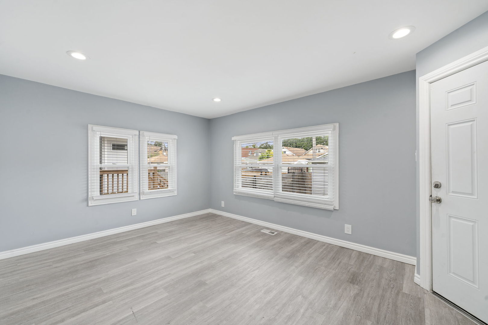 4630 W Montana Street, Chicago, IL 60639