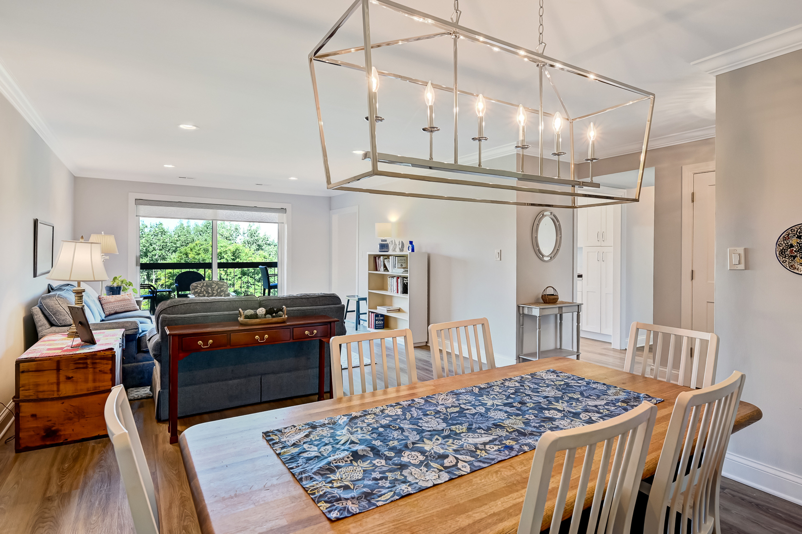 501 Lake Hinsdale Drive #504, Willowbrook, IL 60527