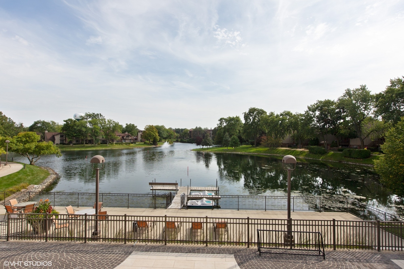 501 Lake Hinsdale Drive #504, Willowbrook, IL 60527