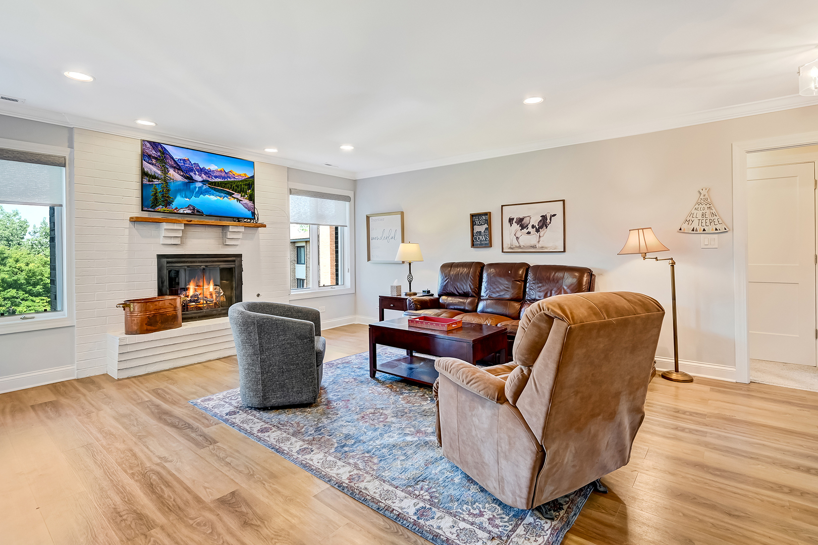 501 Lake Hinsdale Drive #504, Willowbrook, IL 60527