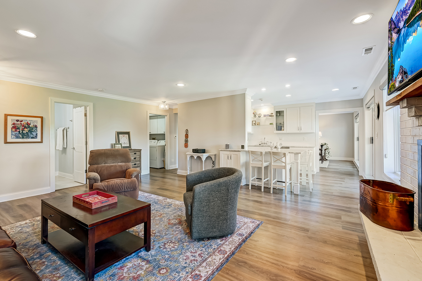 501 Lake Hinsdale Drive #504, Willowbrook, IL 60527