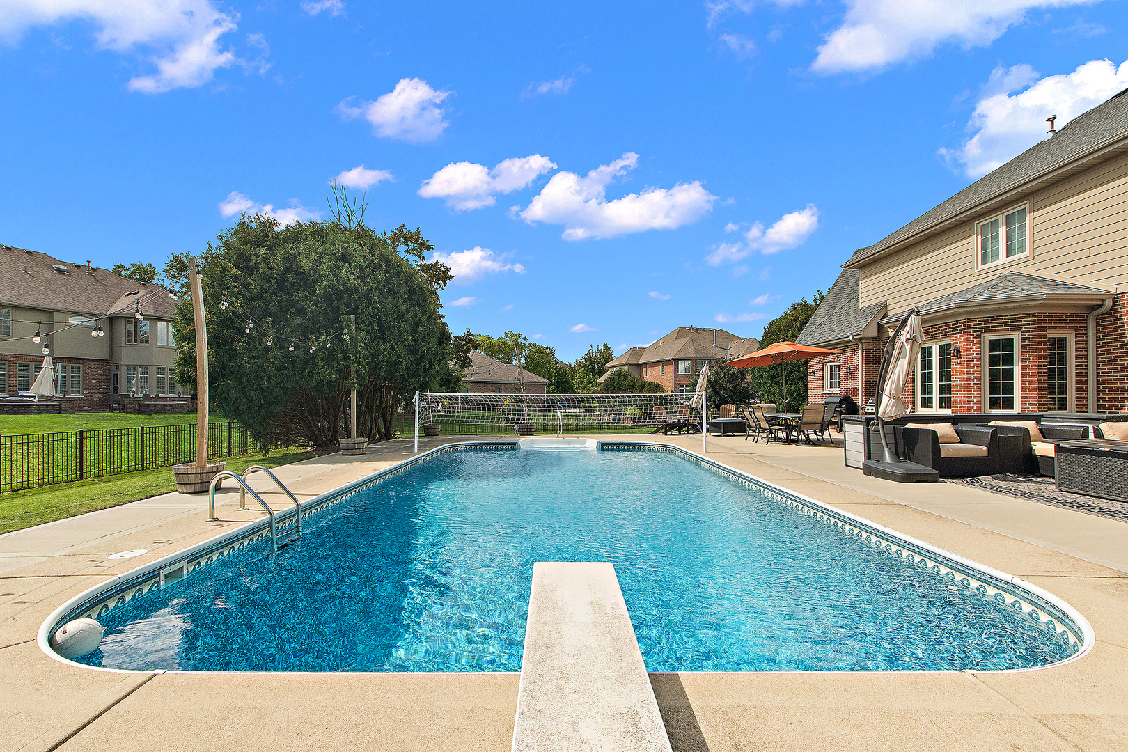 11707 Coquille Drive, Frankfort, IL 60423