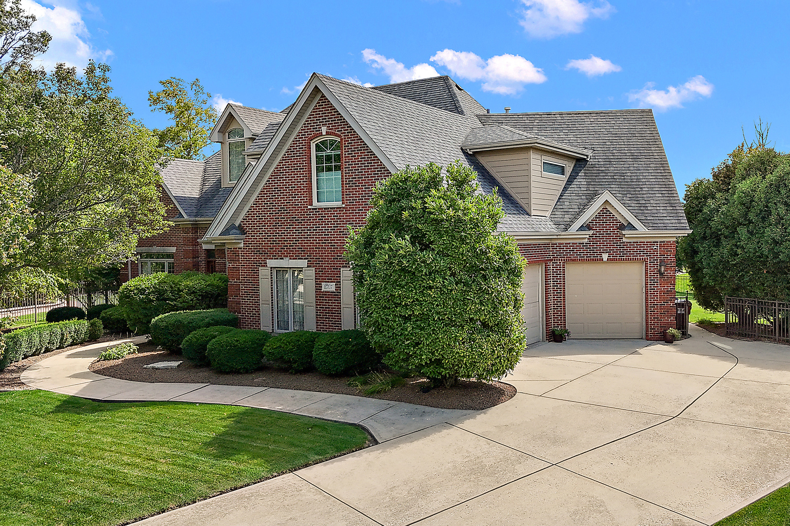 11707 Coquille Drive, Frankfort, IL 60423