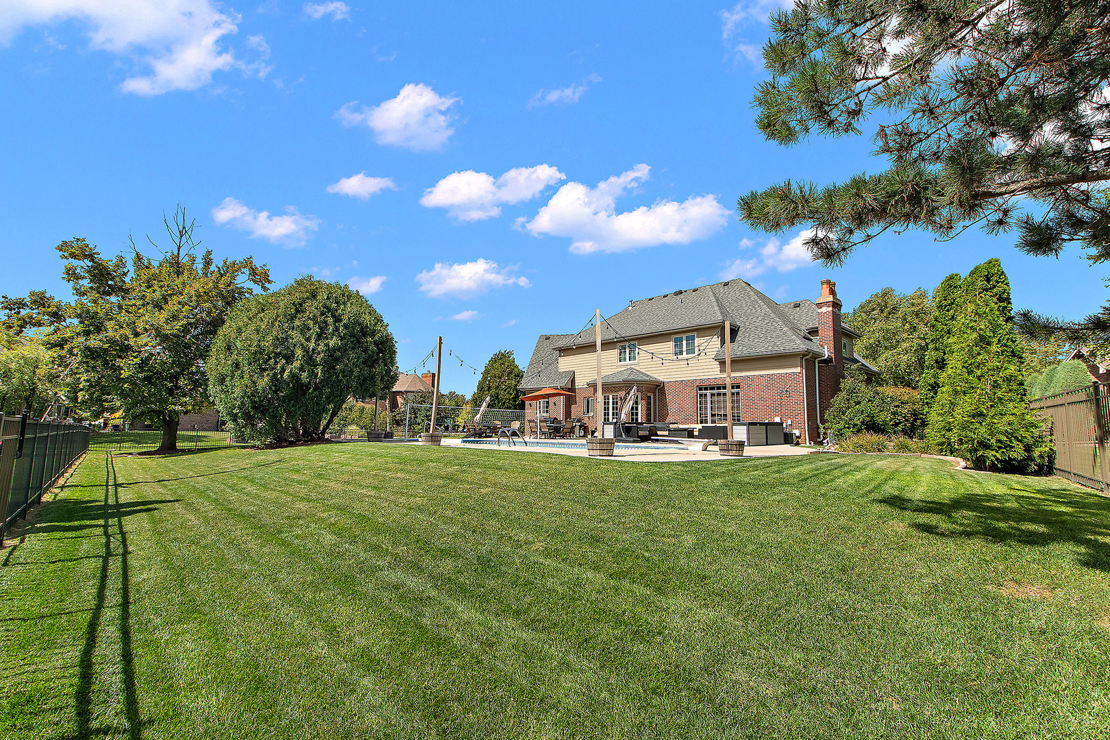 11707 Coquille Drive, Frankfort, IL 60423