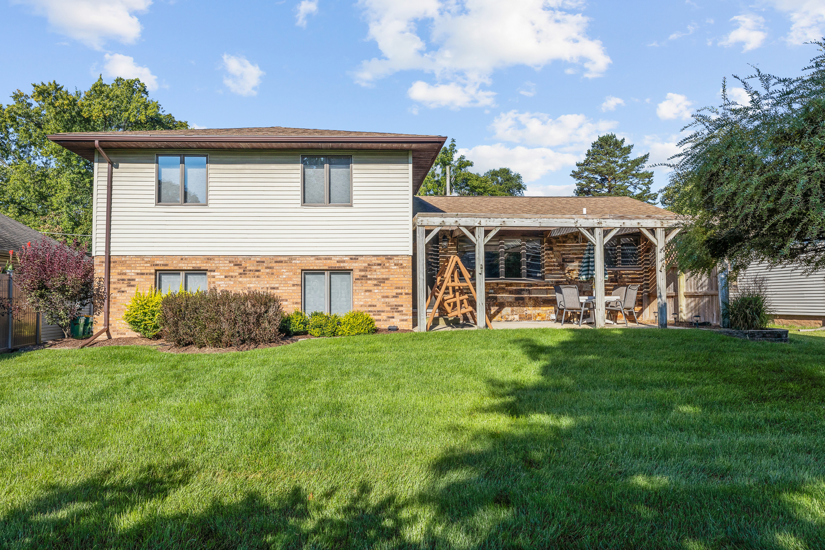 1410 Lawrence Avenue, Lockport, IL 60441