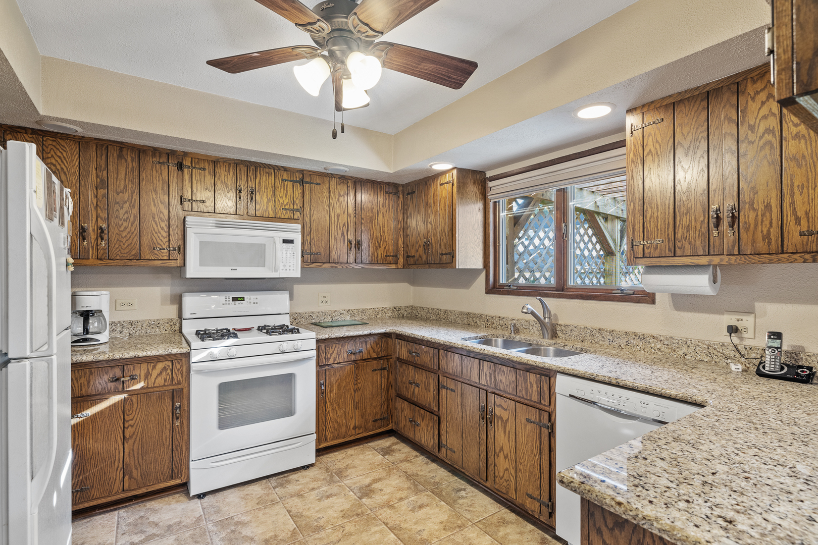 1410 Lawrence Avenue, Lockport, IL 60441