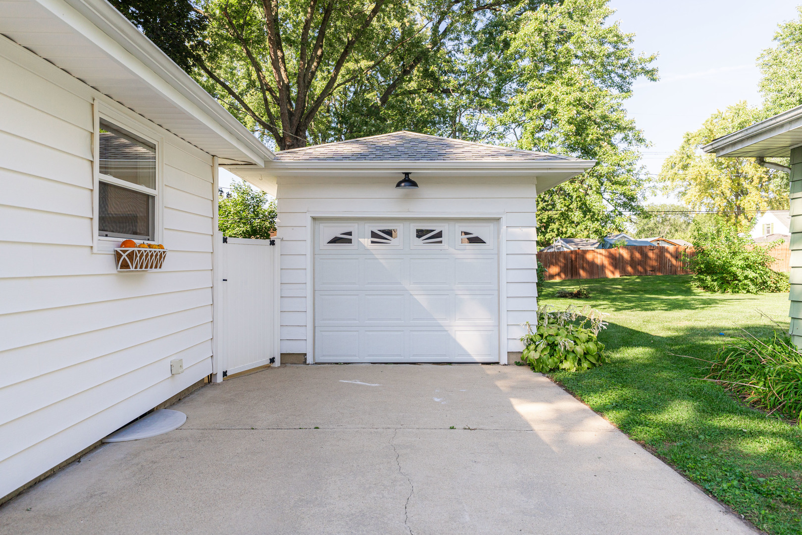 244 Panama Avenue, Hampshire, IL 60140