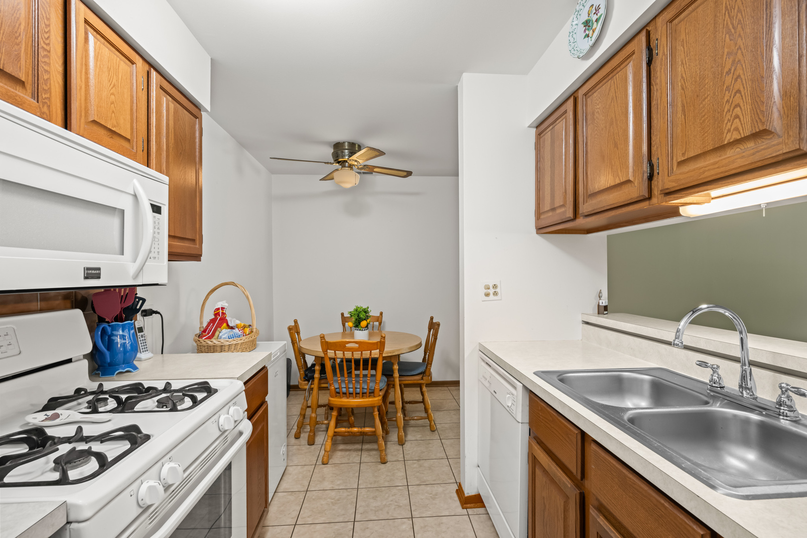 1414 N Sterling Avenue #103, Palatine, IL 60067