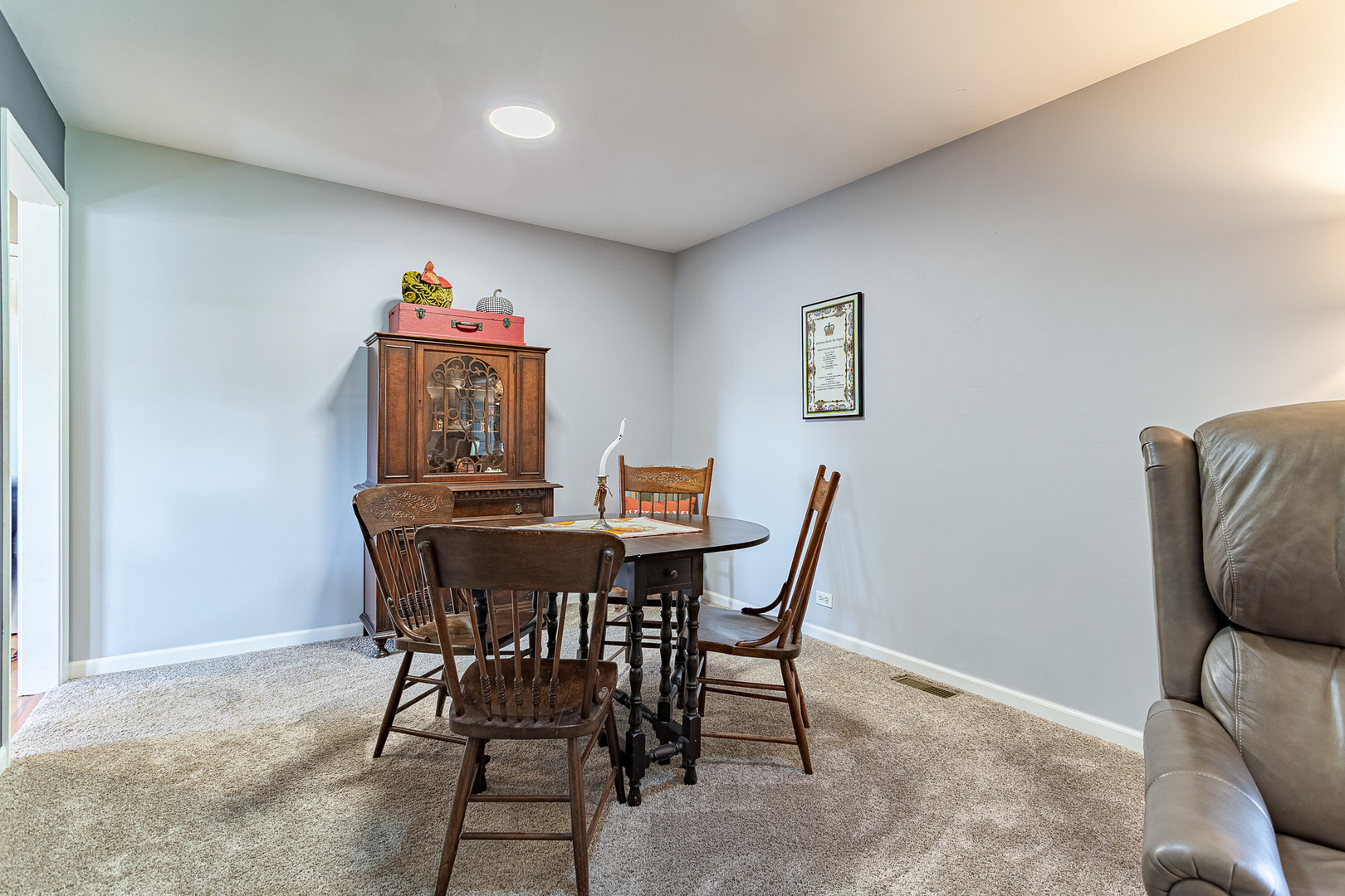 579 Bristol Lane, Elk Grove Village, IL 60007