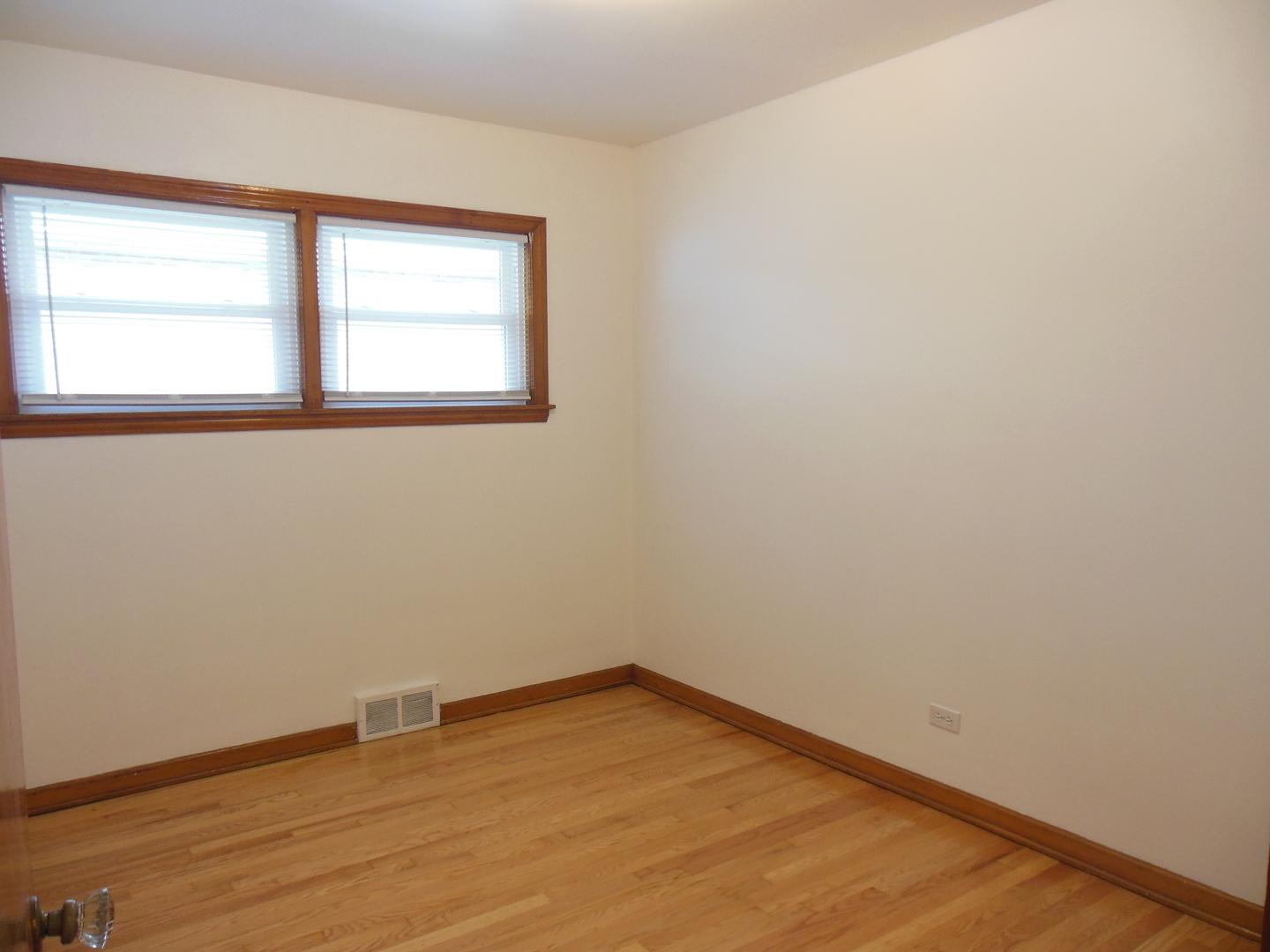 508 E Butterfield Road, Elmhurst, IL 60126