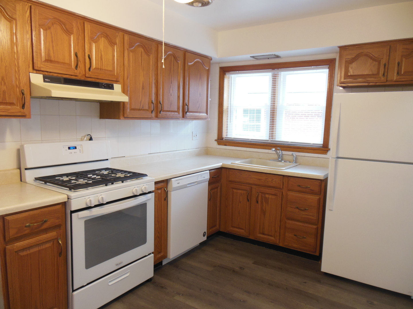 508 E Butterfield Road, Elmhurst, IL 60126