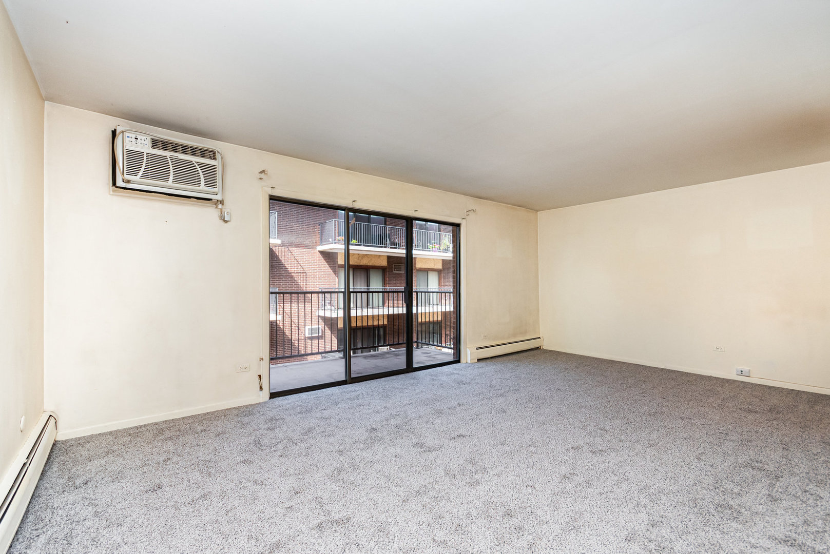 9540 Mayfield Avenue #S214, Oak Lawn, IL 60453