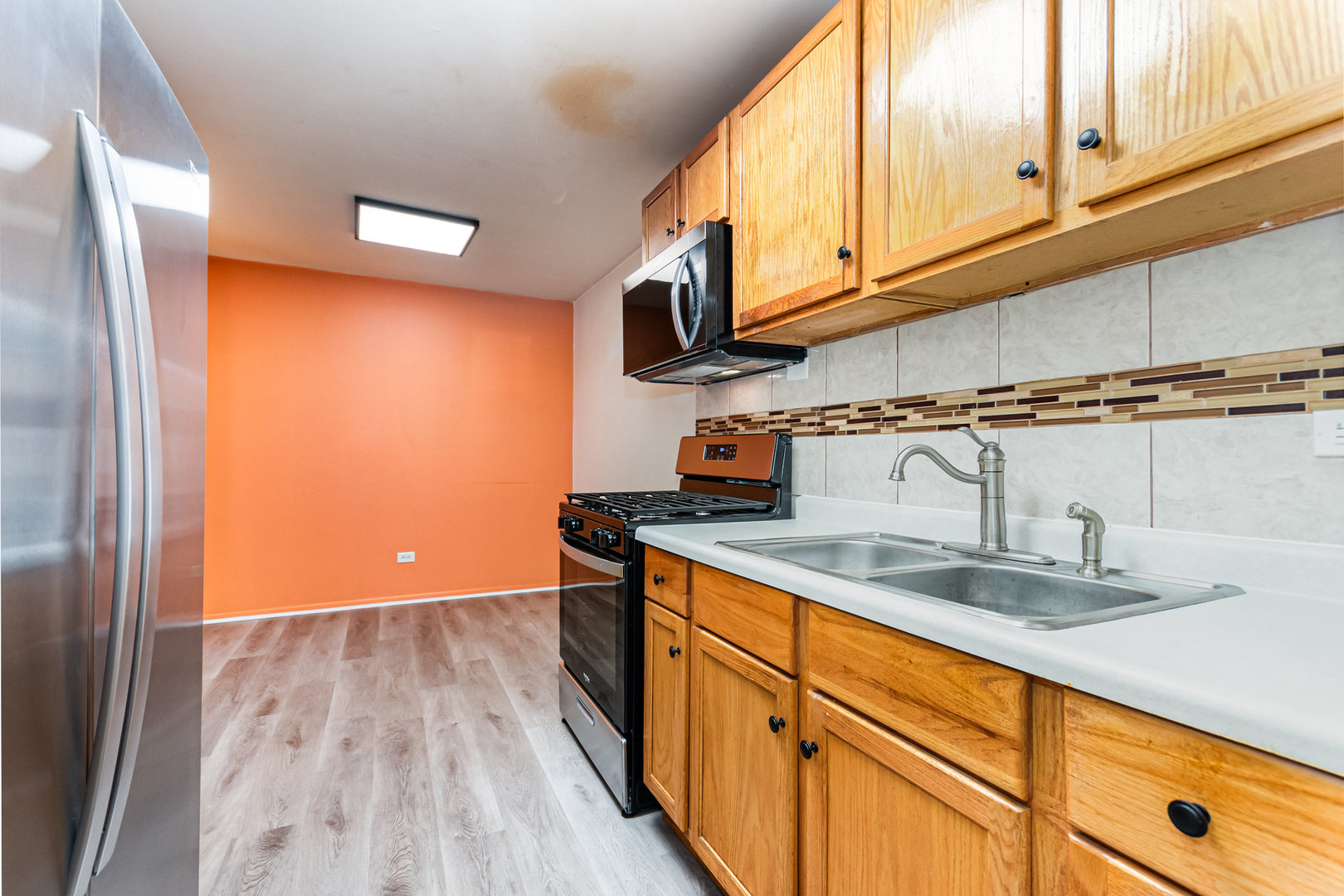 9540 Mayfield Avenue #S214, Oak Lawn, IL 60453