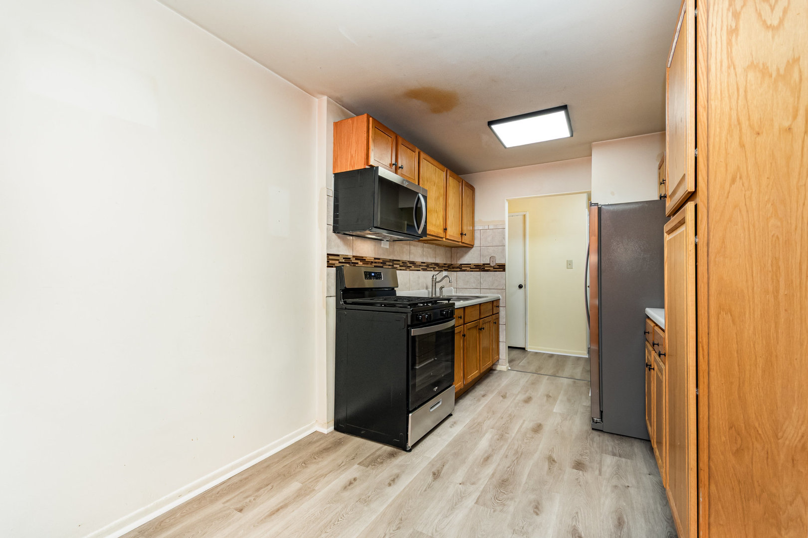 9540 Mayfield Avenue #S214, Oak Lawn, IL 60453
