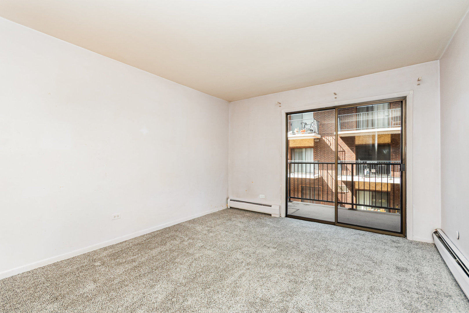 9540 Mayfield Avenue #S214, Oak Lawn, IL 60453