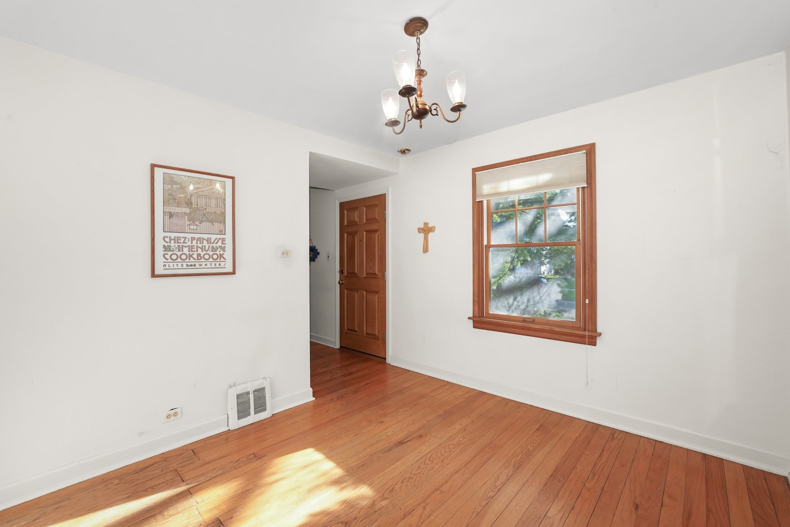 964 S Hillside Avenue, Elmhurst, IL 60126