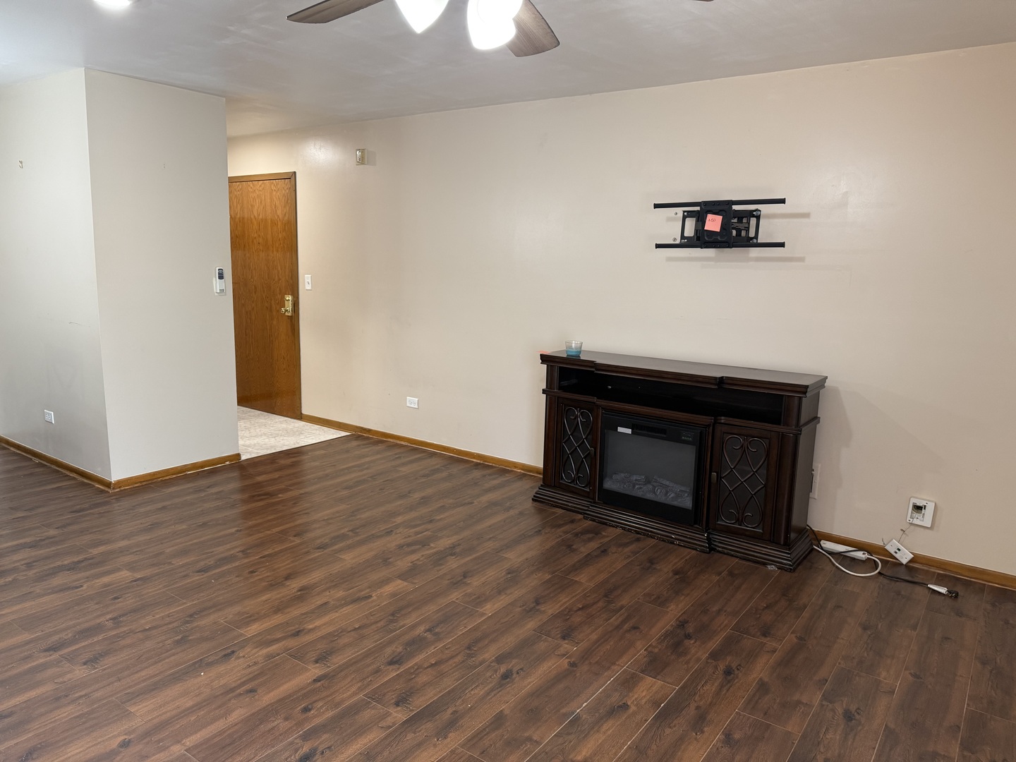 7303 Grand Avenue #102, Downers Grove, IL 60516