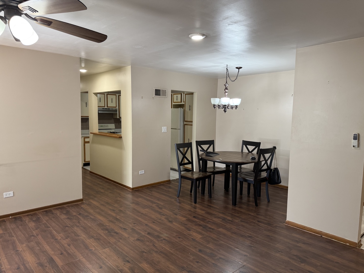 7303 Grand Avenue #102, Downers Grove, IL 60516