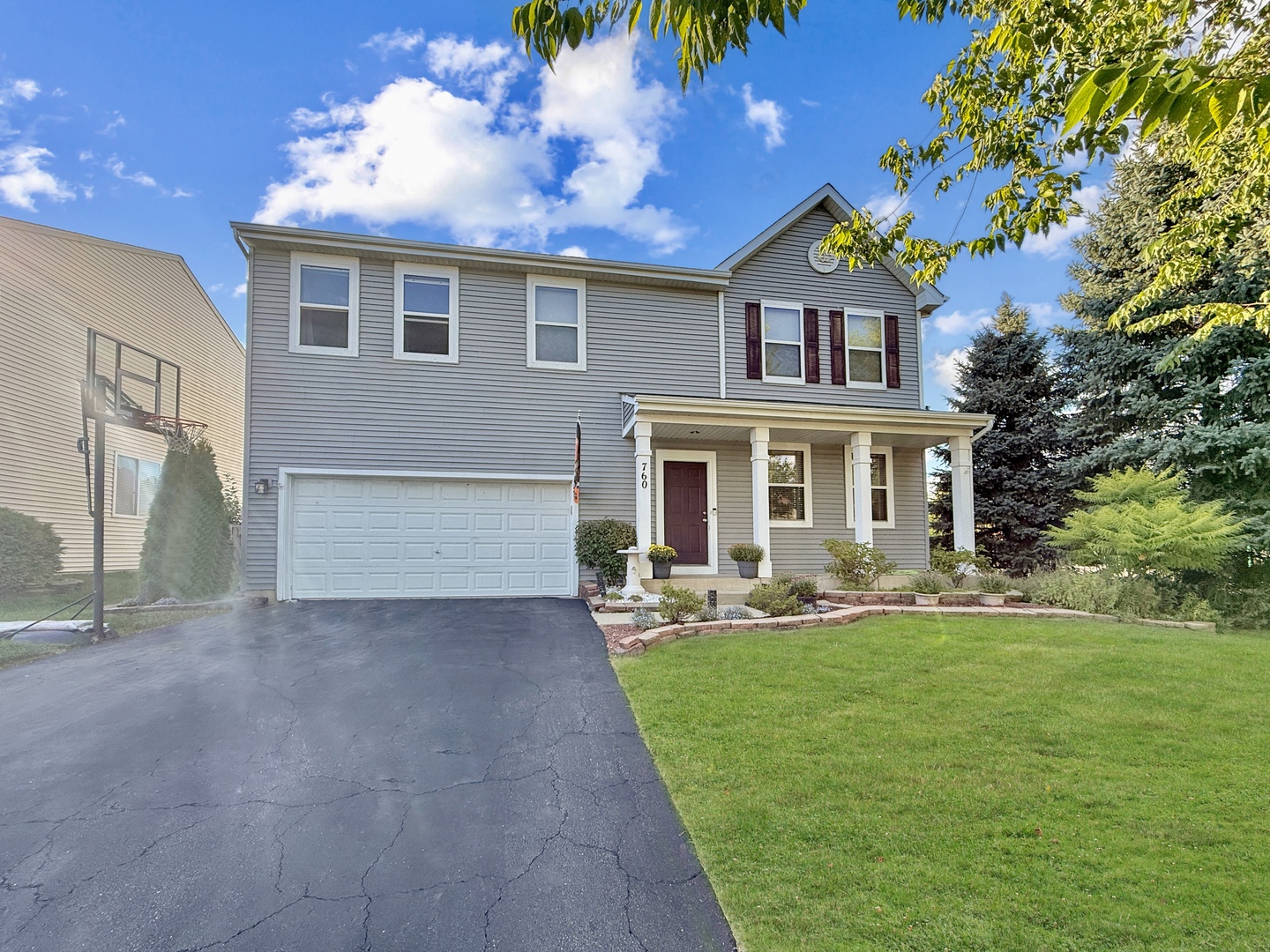 760 Canterbury Lane, Pingree Grove, IL 60140