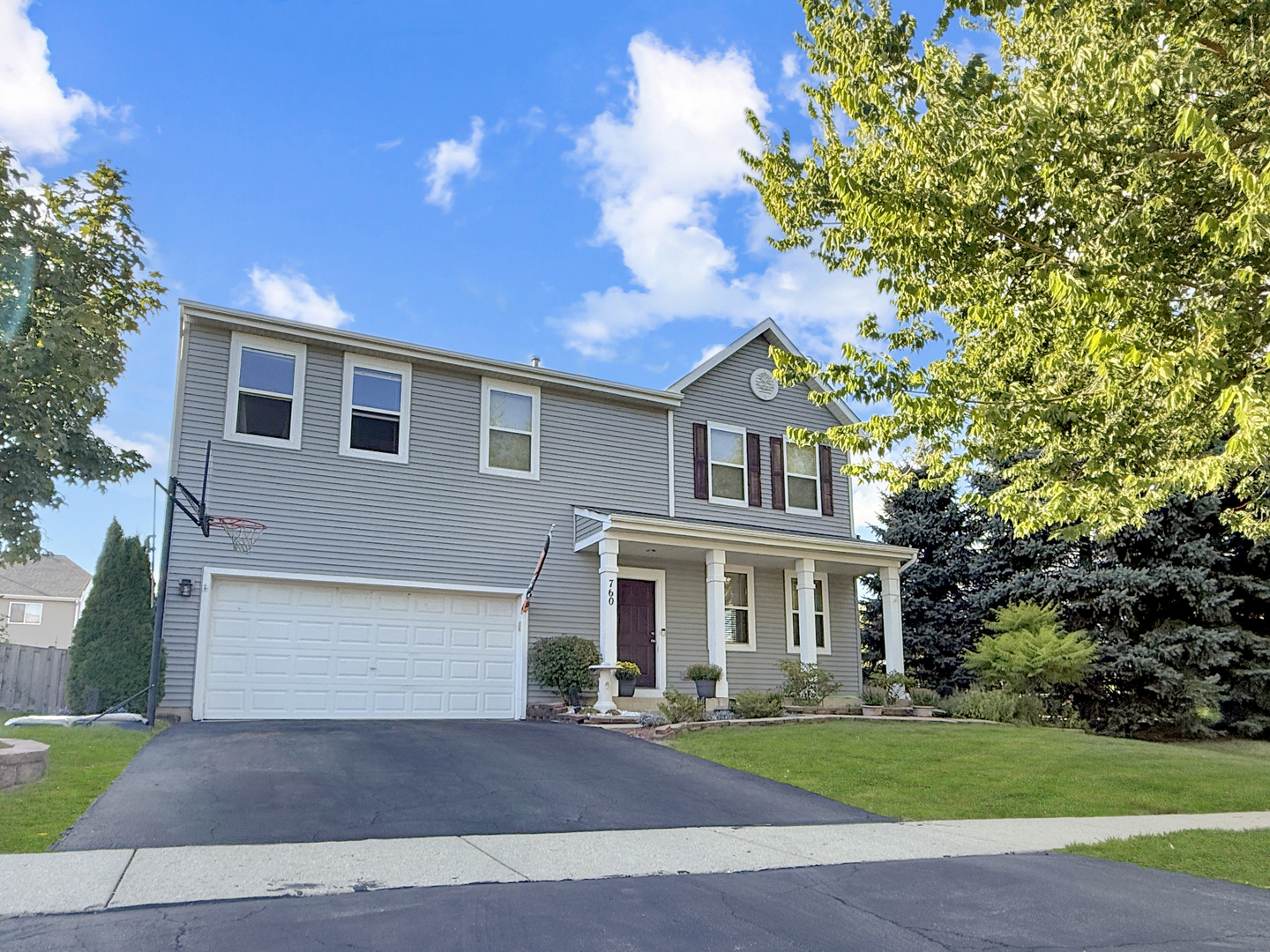 760 Canterbury Lane, Pingree Grove, IL 60140
