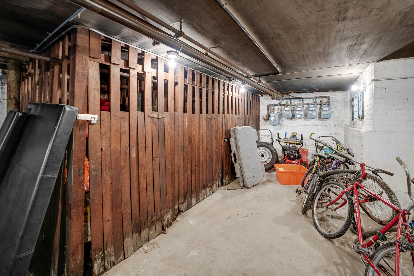 8150 S Clyde Avenue, Chicago, IL 60617