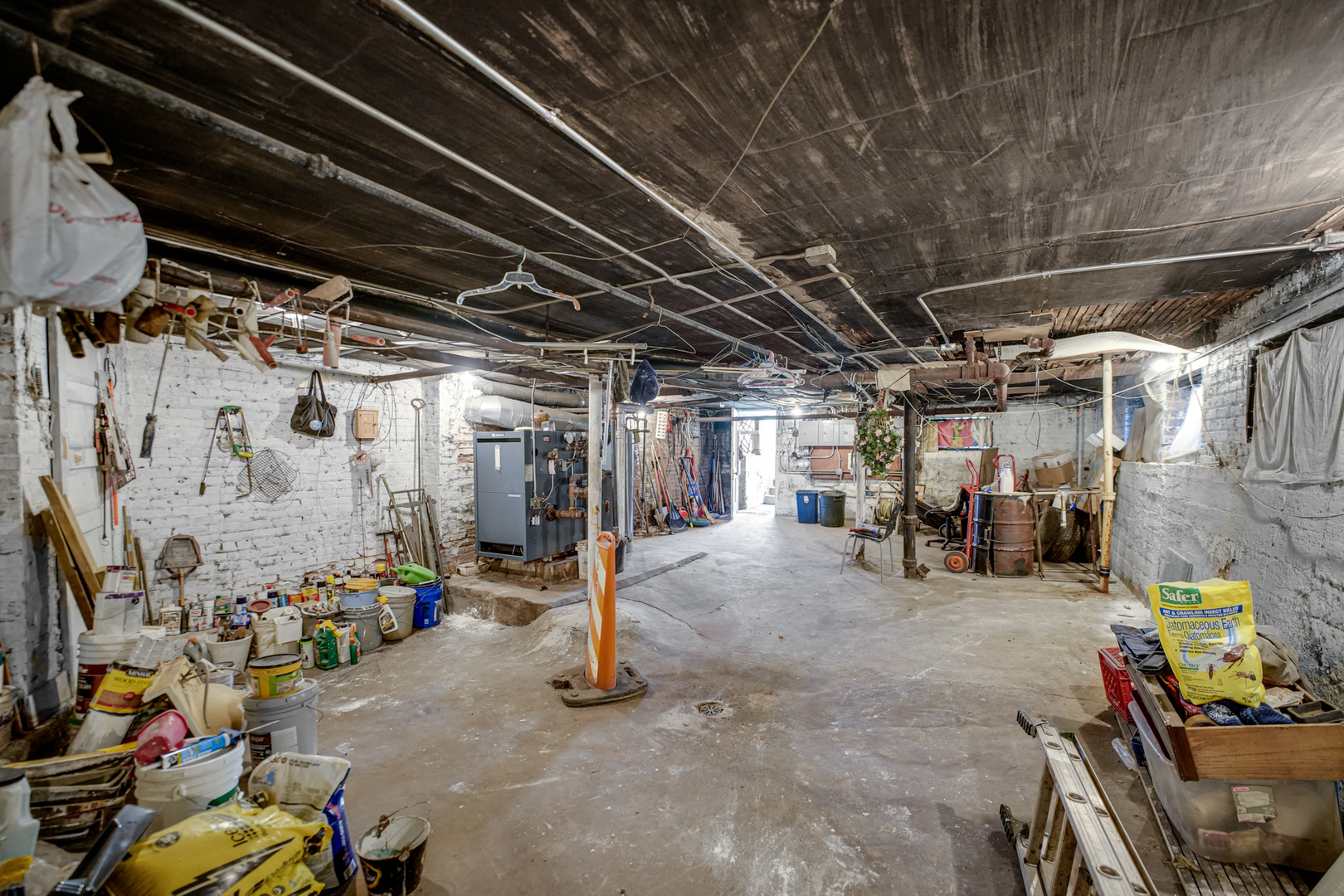 8150 S Clyde Avenue, Chicago, IL 60617