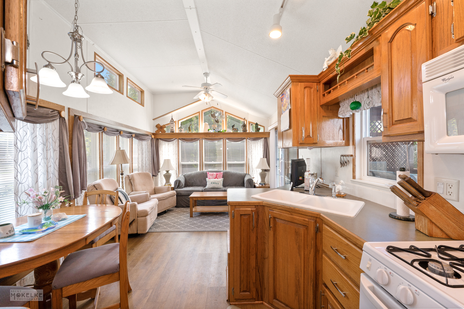 17 Hole in the Wall Road, Wilmington, IL 60481