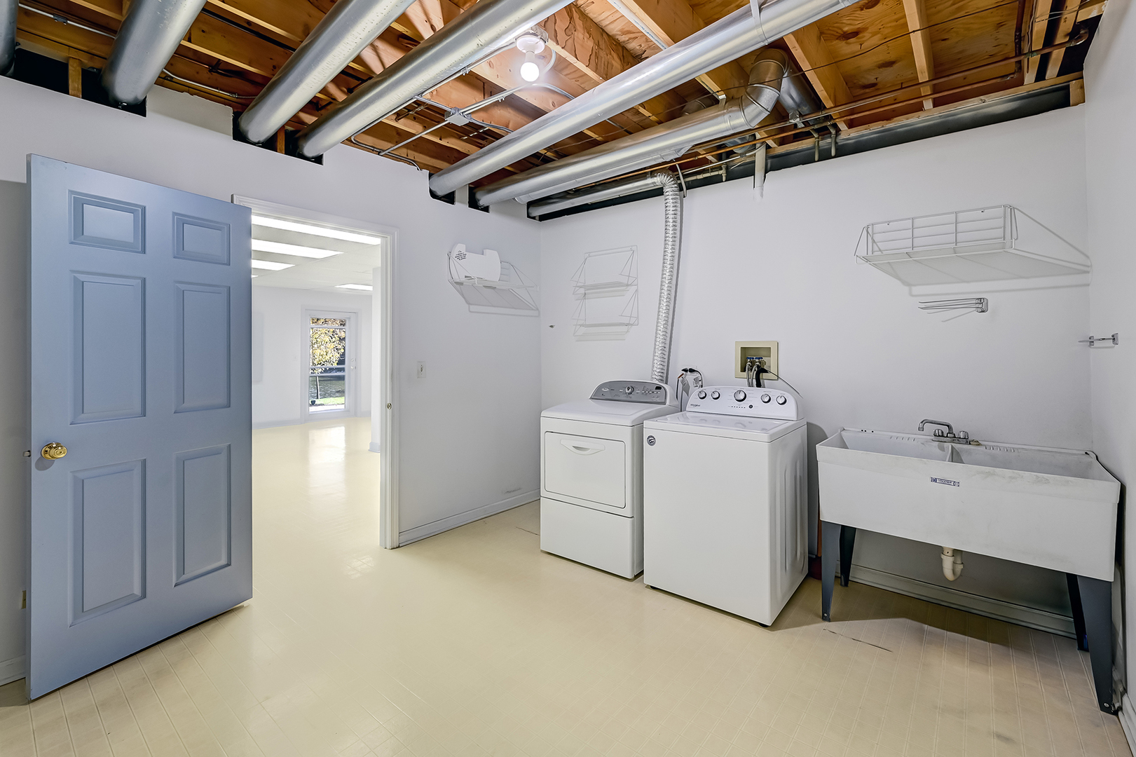 110 Waterside Place, Burr Ridge, IL 60527