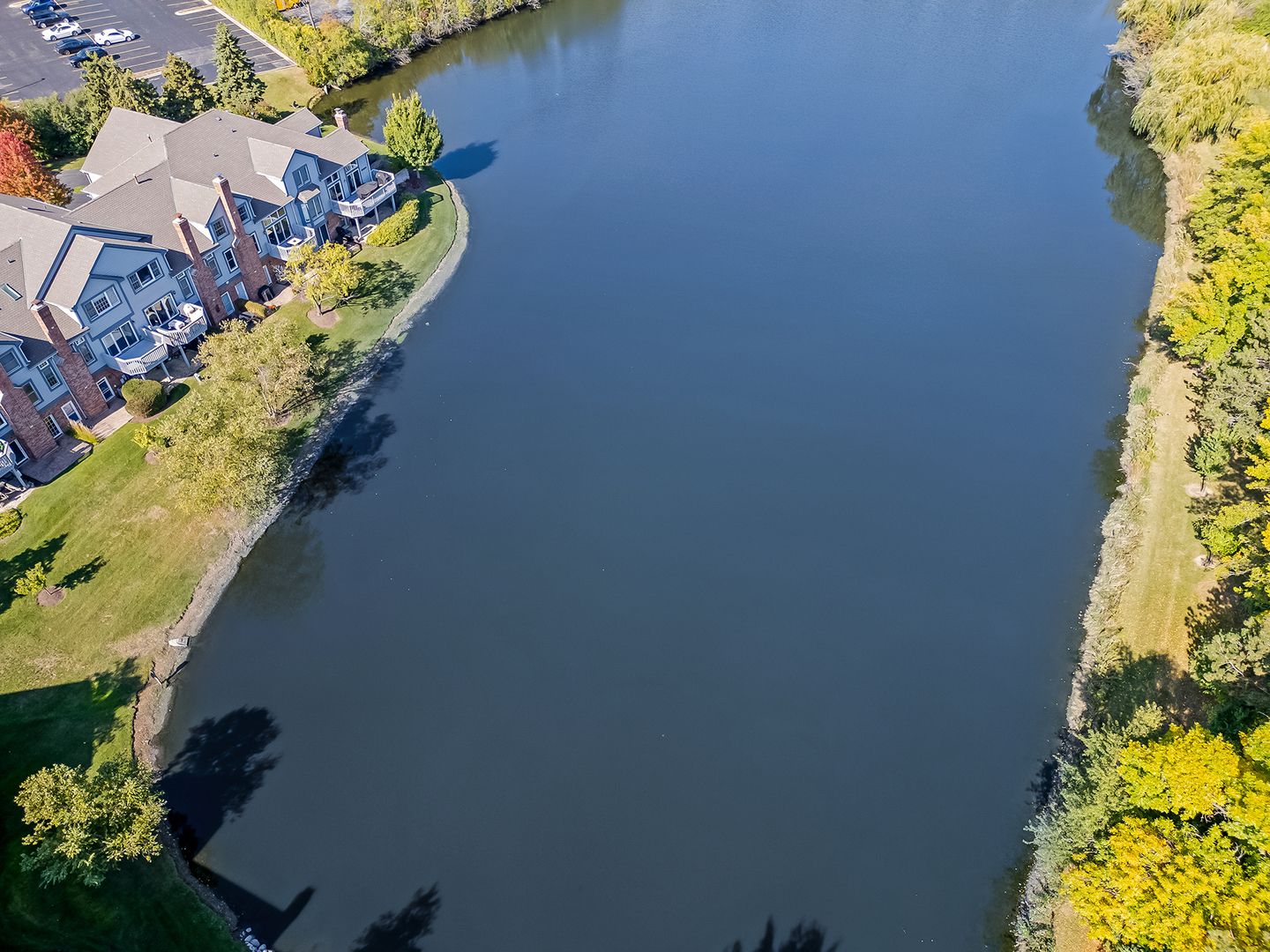 110 Waterside Place, Burr Ridge, IL 60527