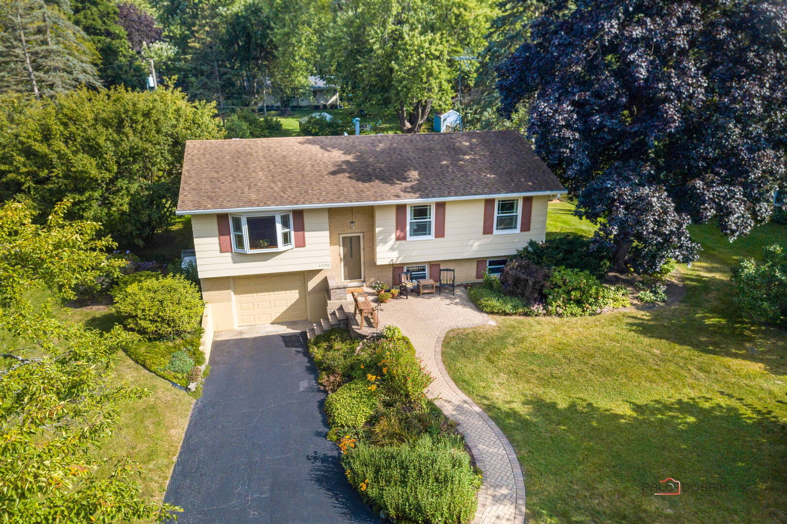 15396 W Clover Lane, Libertyville, IL 60048