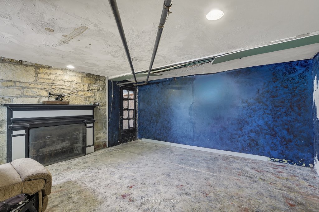 814 S Washington Street, Lockport, IL 60441