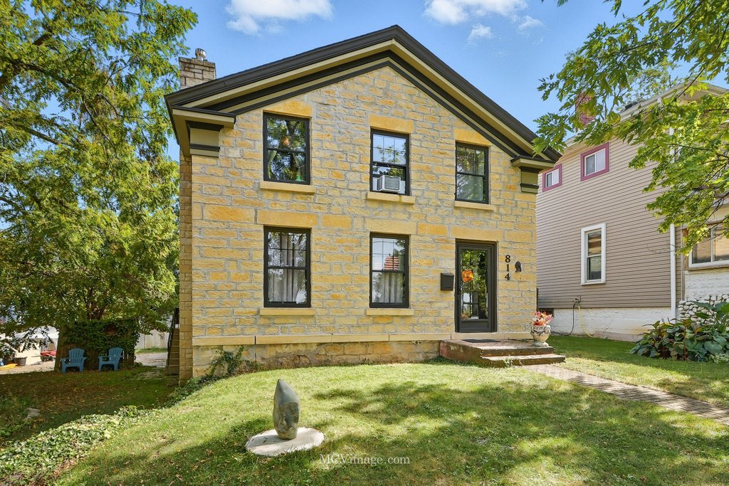 814 S Washington Street, Lockport, IL 60441