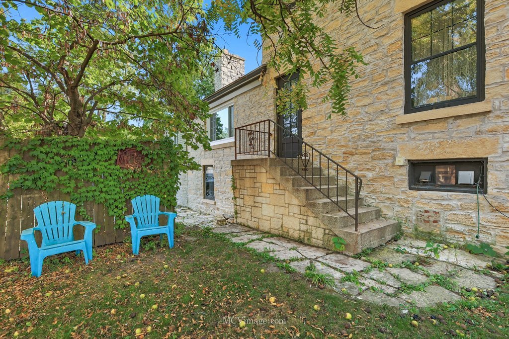 814 S Washington Street, Lockport, IL 60441