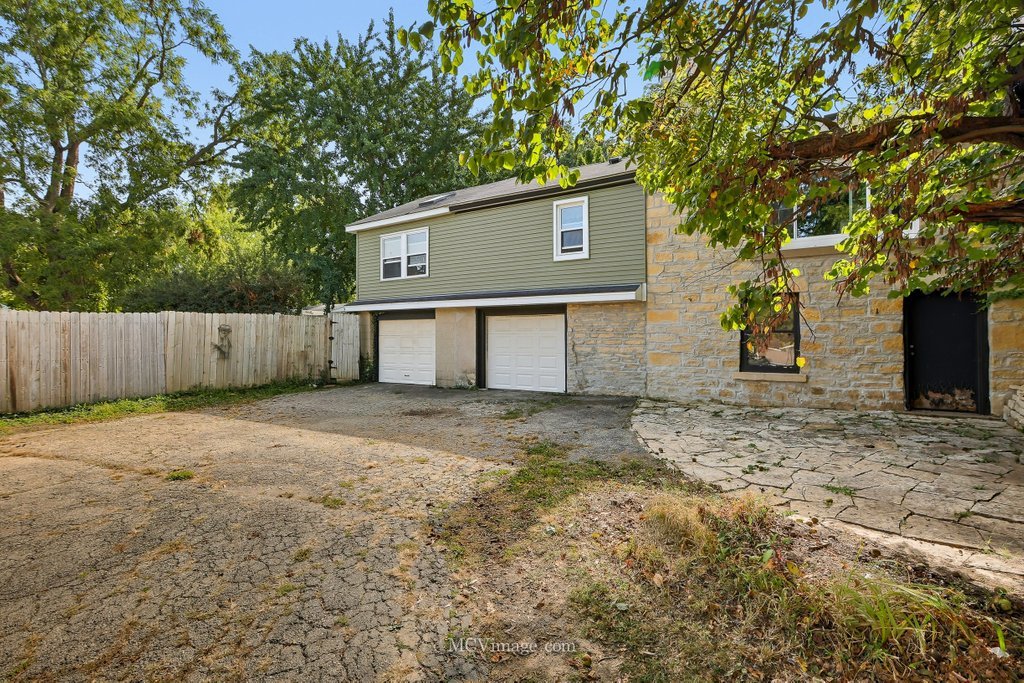 814 S Washington Street, Lockport, IL 60441