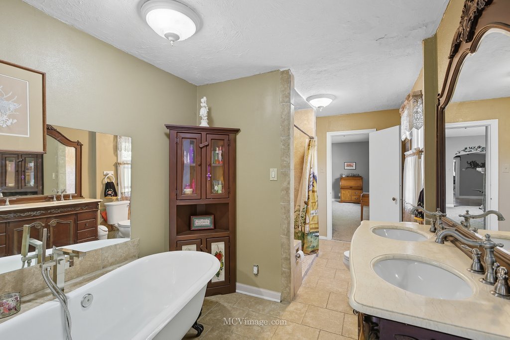 814 S Washington Street, Lockport, IL 60441