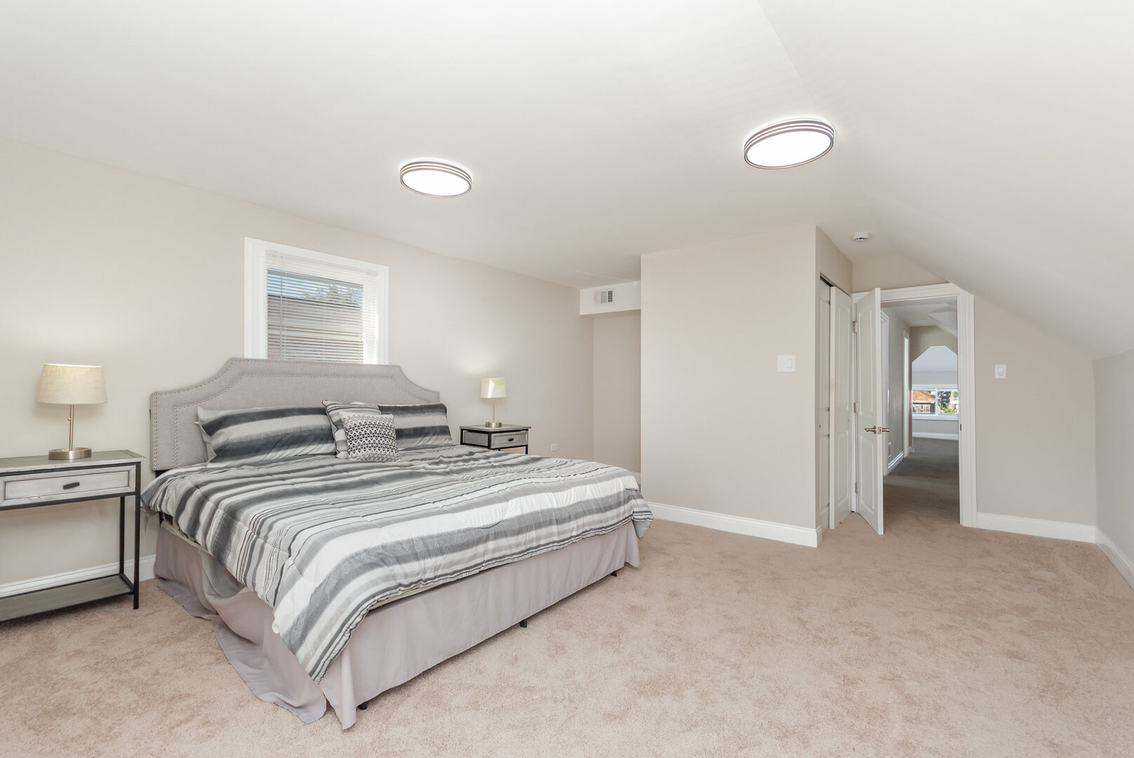 8636 S Aberdeen Street, Chicago, IL 60620