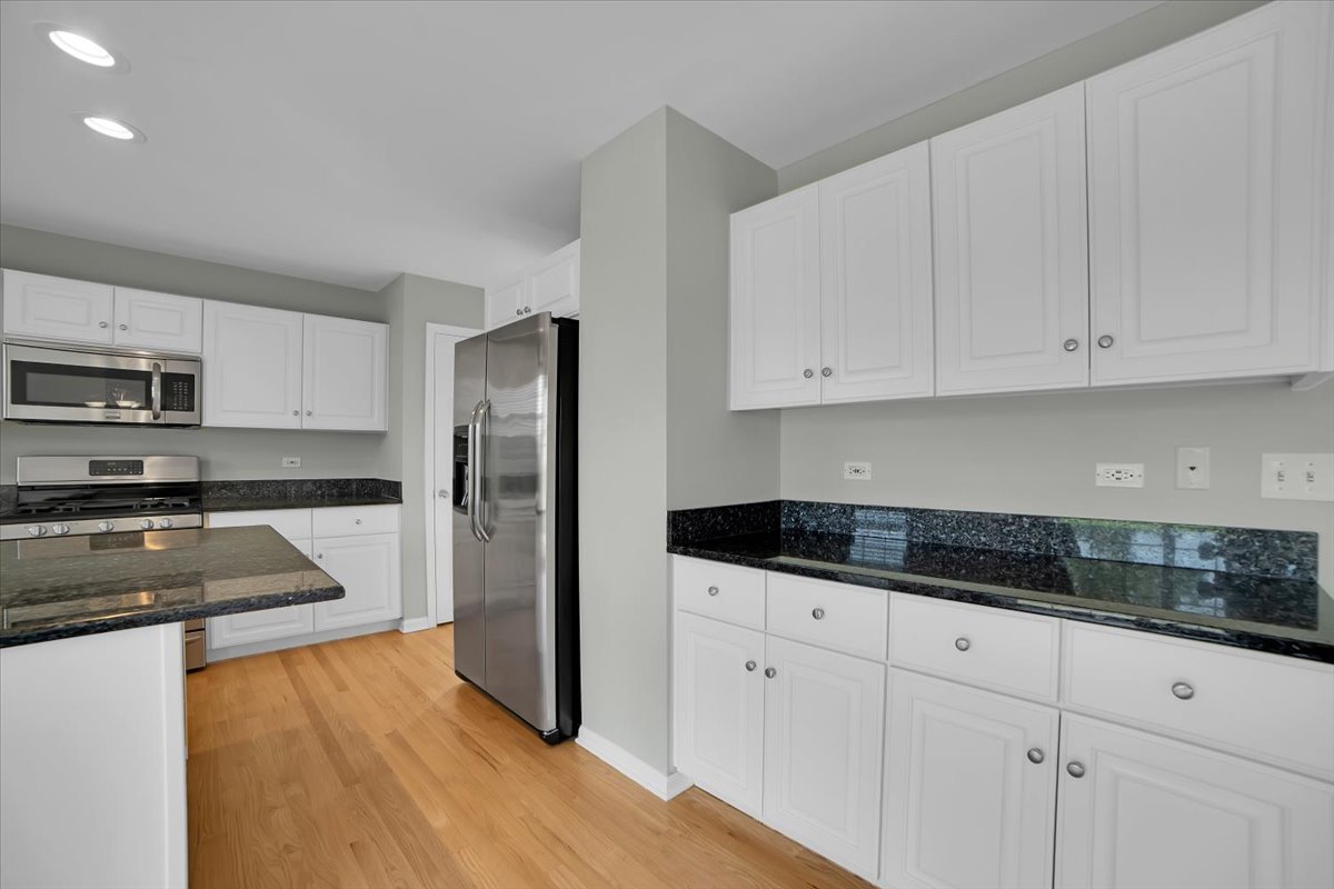3319 Fairmont Avenue, Naperville, IL 60564