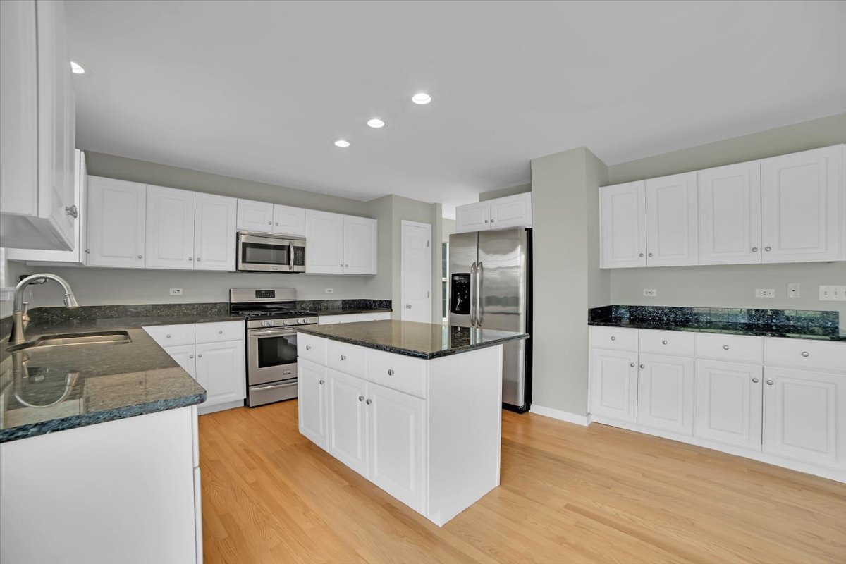 3319 Fairmont Avenue, Naperville, IL 60564