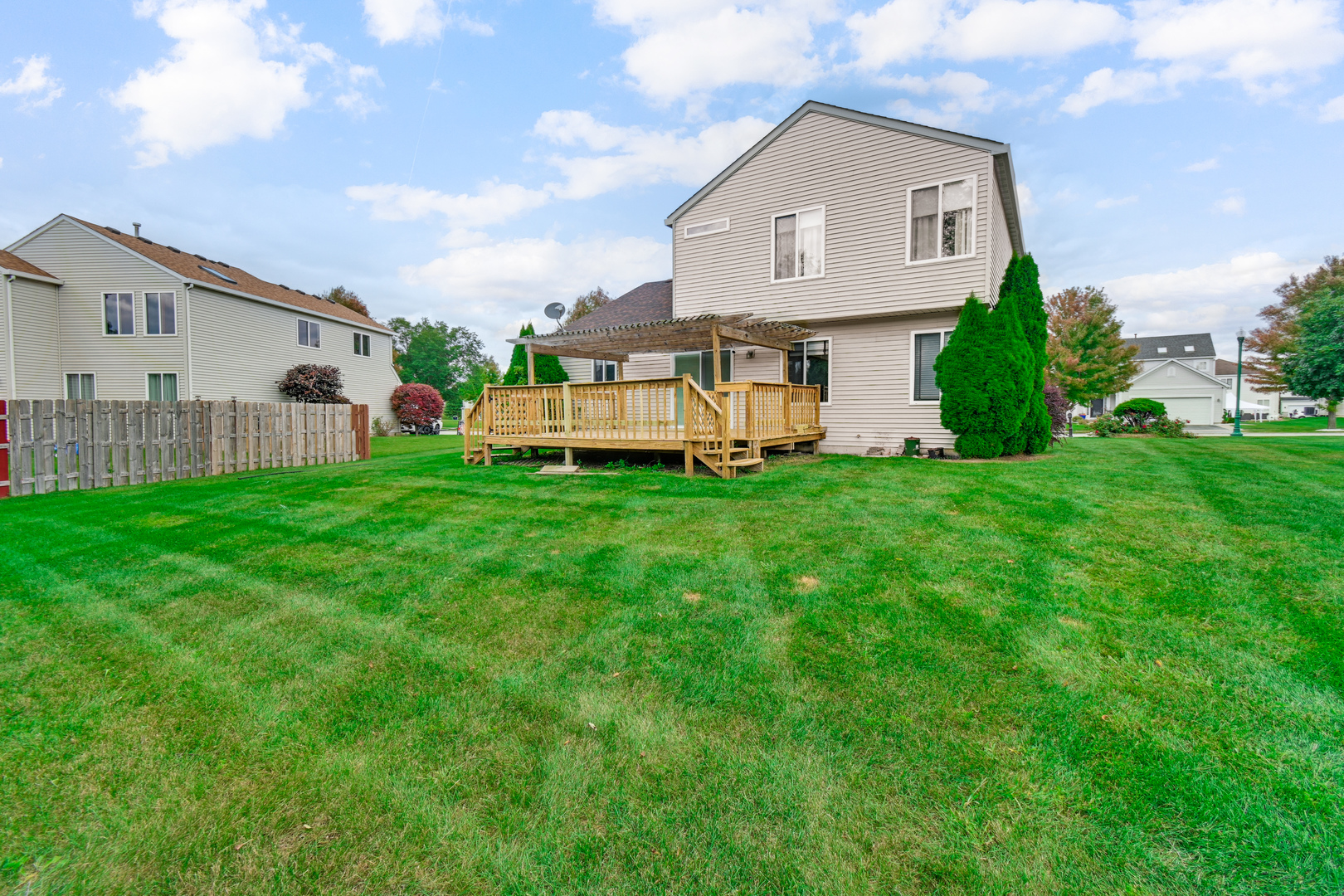 906 Eagle Point Drive, Matteson, IL 60443