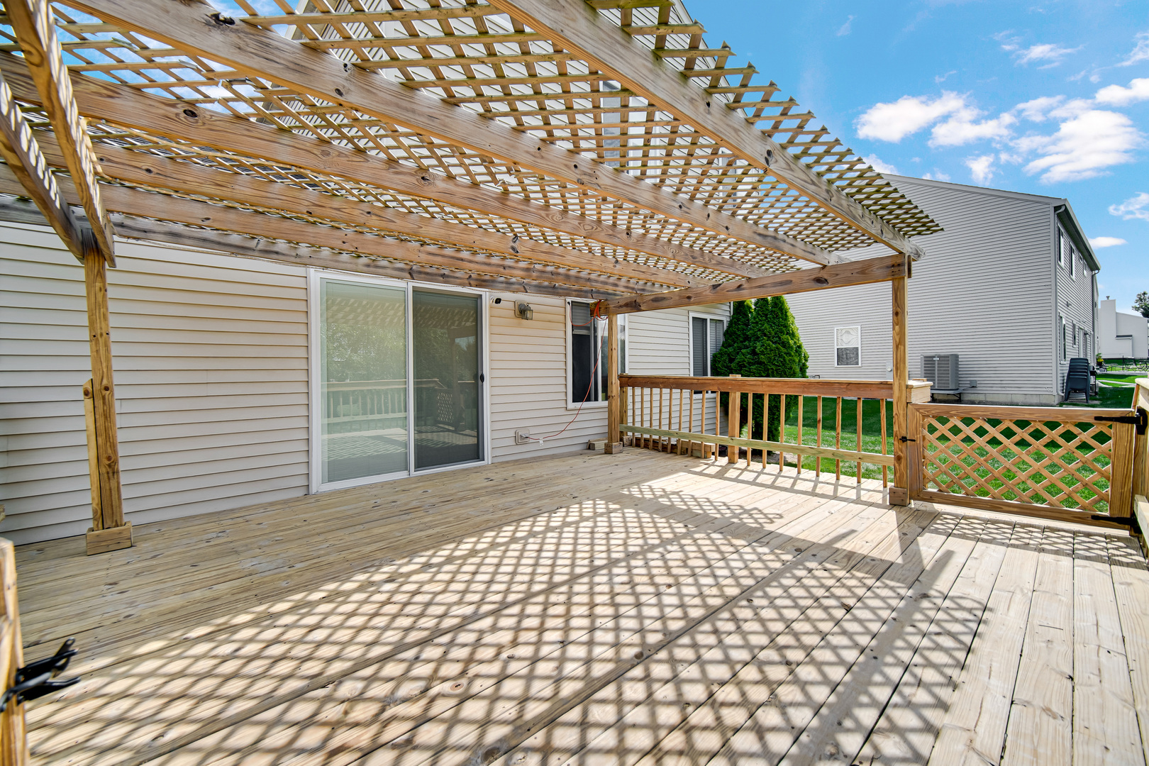 906 Eagle Point Drive, Matteson, IL 60443
