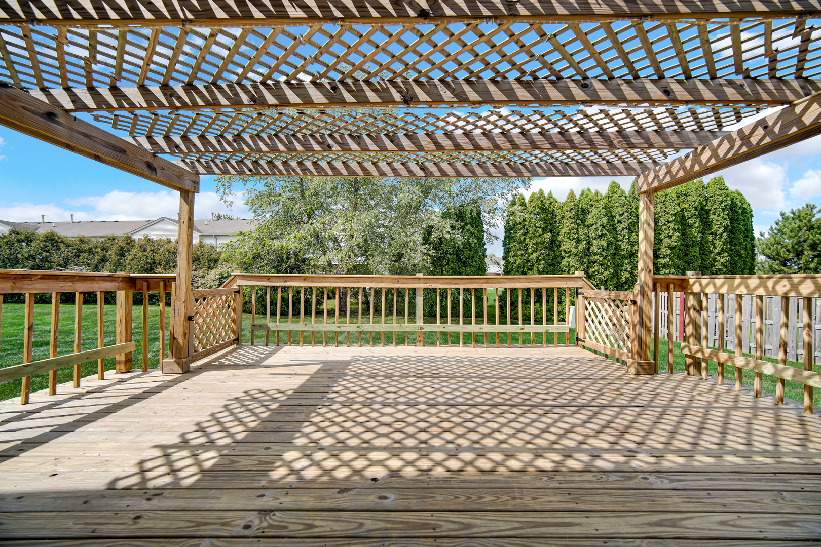 906 Eagle Point Drive, Matteson, IL 60443