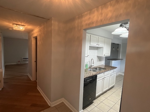 1910 W Hatherleigh Court #2A, Mount Prospect, IL 60056