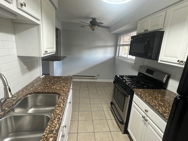 1910 W Hatherleigh Court #2A, Mount Prospect, IL 60056