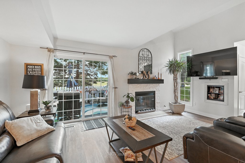 10015 Cambridge Drive, Mokena, IL 60448