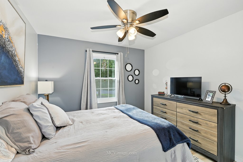 10015 Cambridge Drive, Mokena, IL 60448