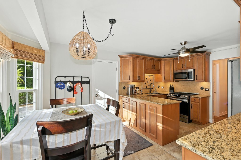 10015 Cambridge Drive, Mokena, IL 60448