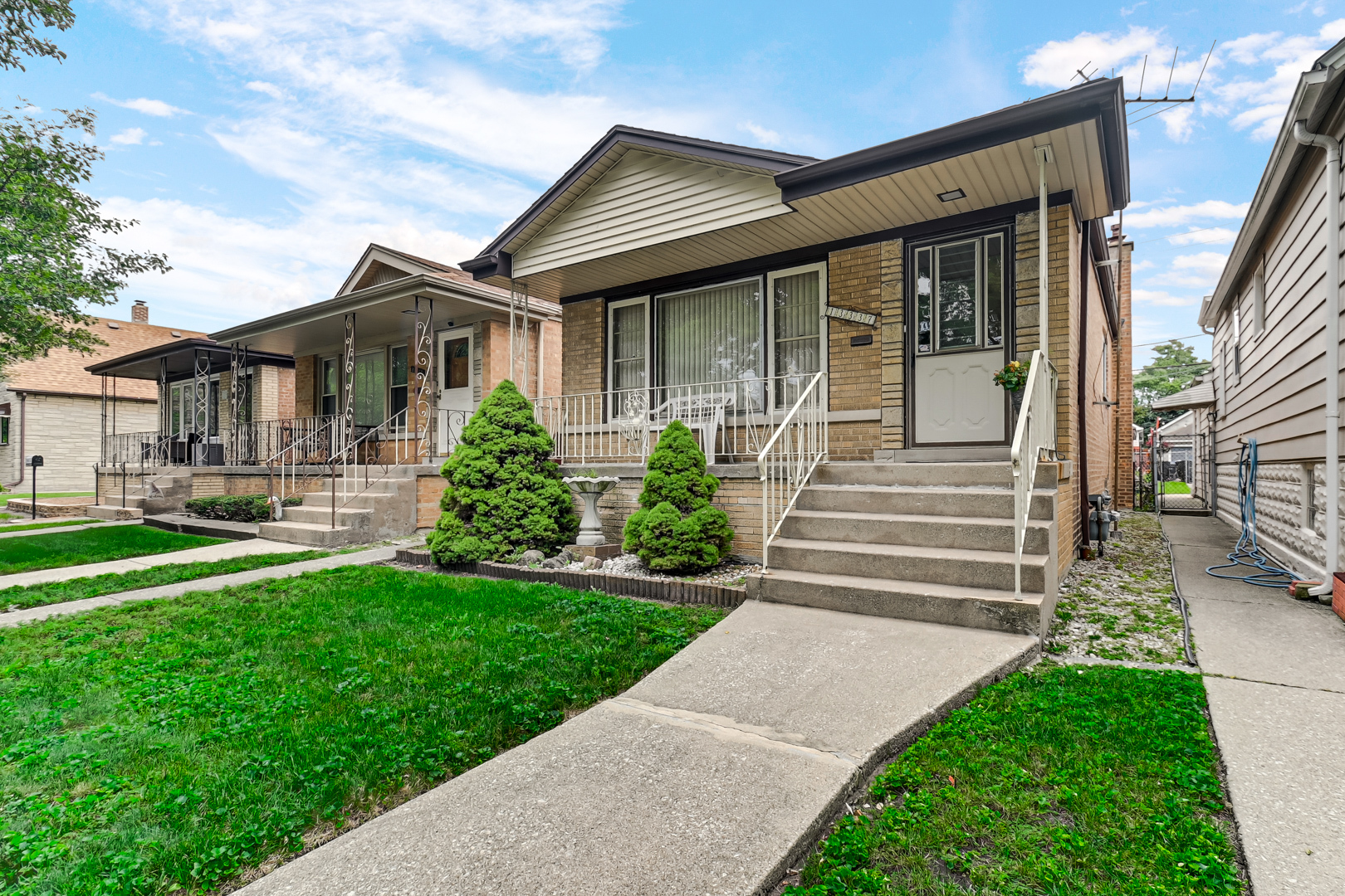 13337 S Avenue M, Chicago, IL 60633