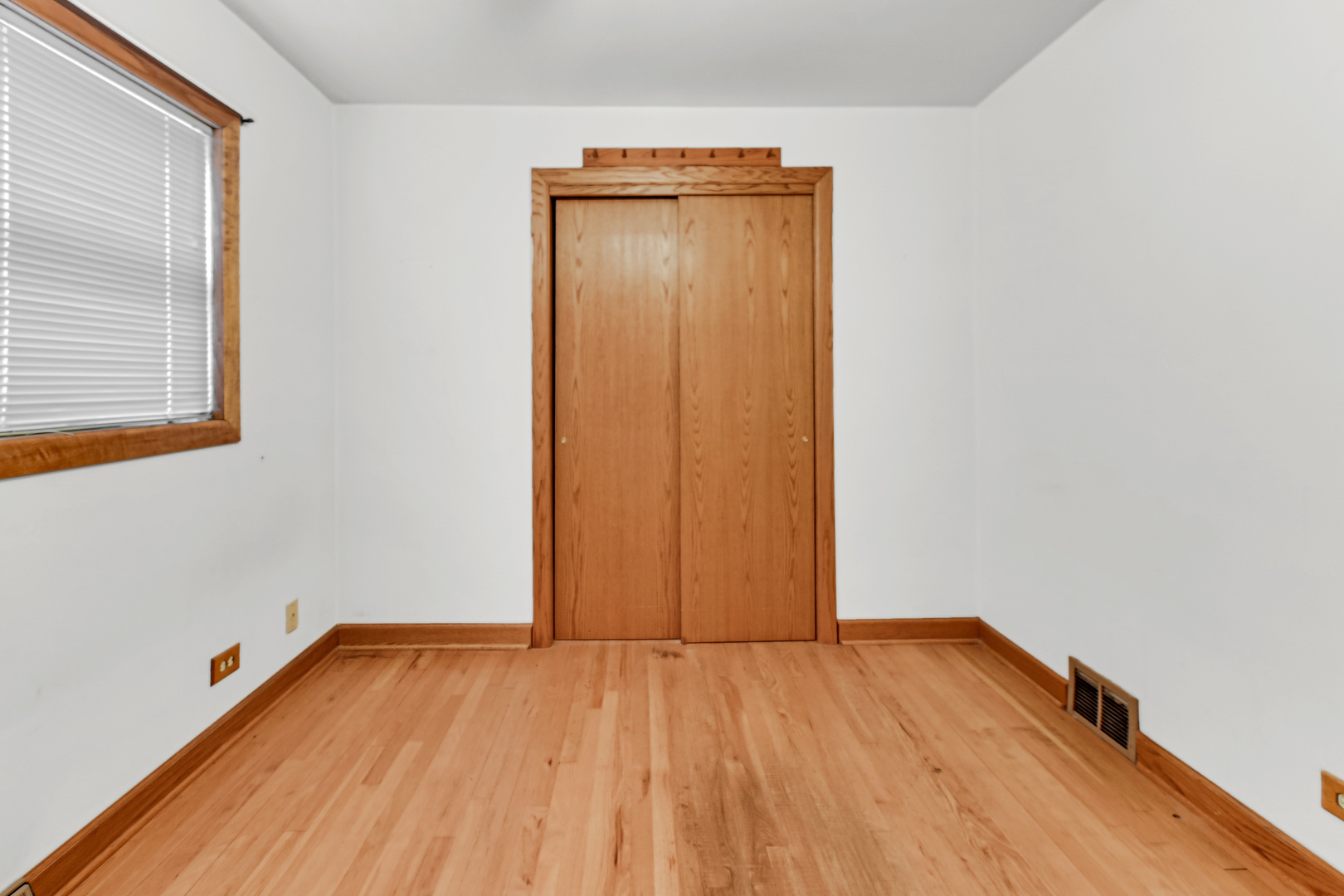 13337 S Avenue M, Chicago, IL 60633